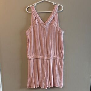 Dex Pink Sleeveless Embroided Trim Shorts Romper Sz M